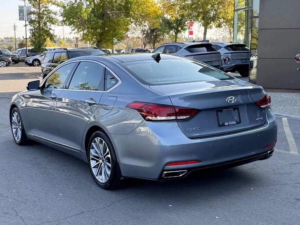2016 Hyundai Genesis - Image 7 of 10