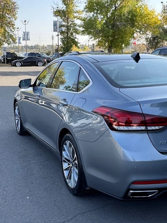 2016 Hyundai Genesis - Image 6 of 10