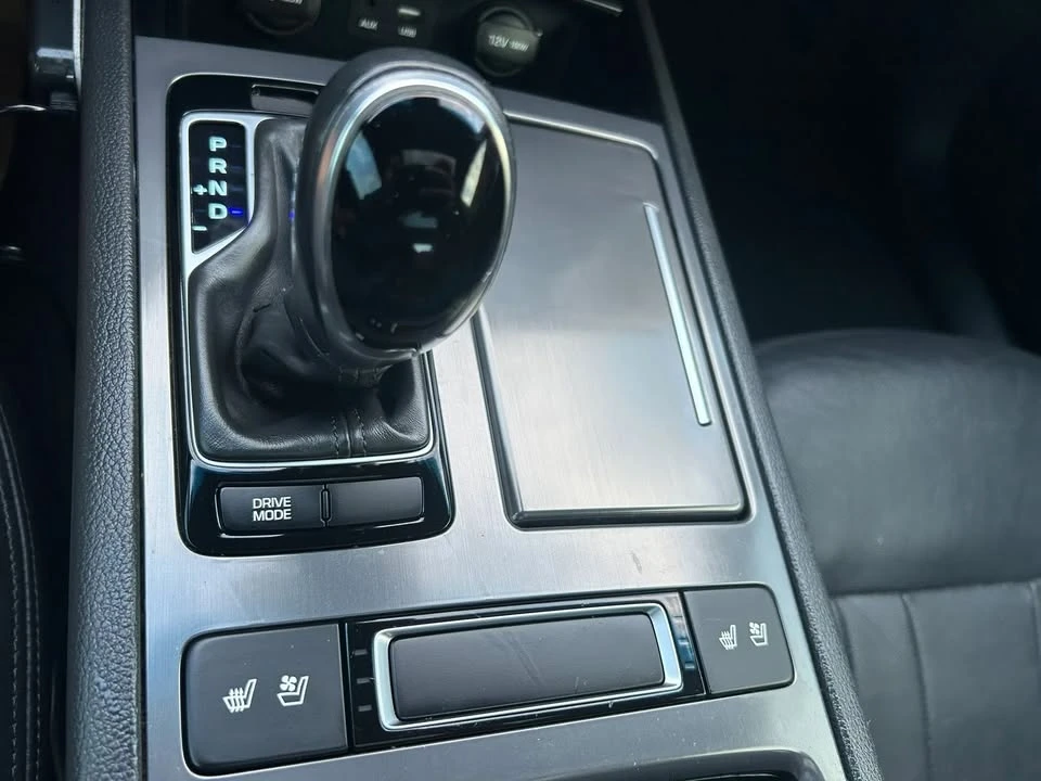 2016 Hyundai Genesis - Image 15 of 15