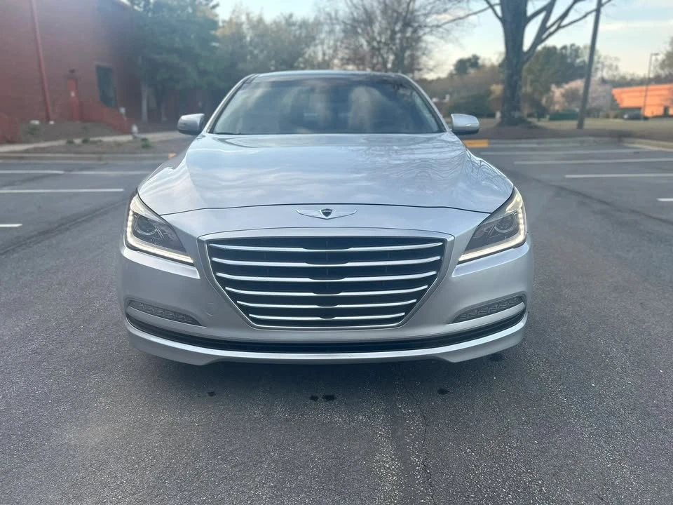 2016 Hyundai Genesis - Image 2 of 15