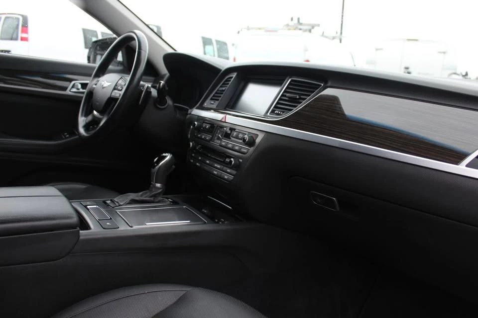 2016 Hyundai Genesis - Image 7 of 10