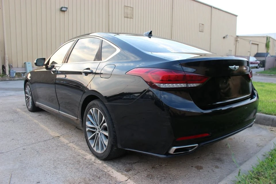 2016 Hyundai Genesis - Image 7 of 20