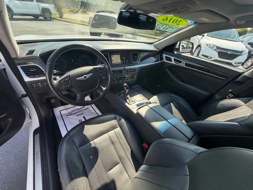2016 Hyundai Genesis - Image 6 of 7