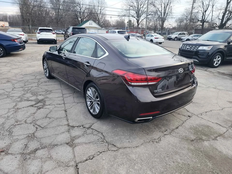 2016 Hyundai Genesis - Image 7 of 14