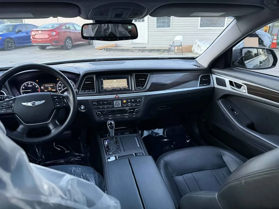 2016 Hyundai Genesis - Image 9 of 15