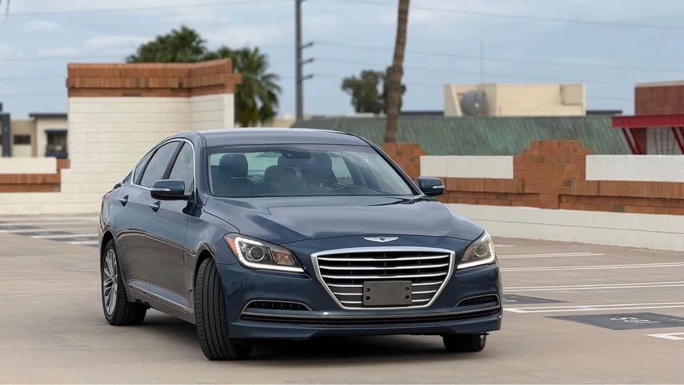 2016 Hyundai Genesis - Image 3 of 20