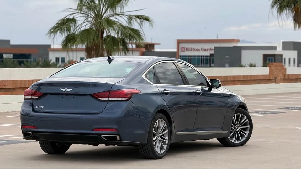 2016 Hyundai Genesis - Image 4 of 20