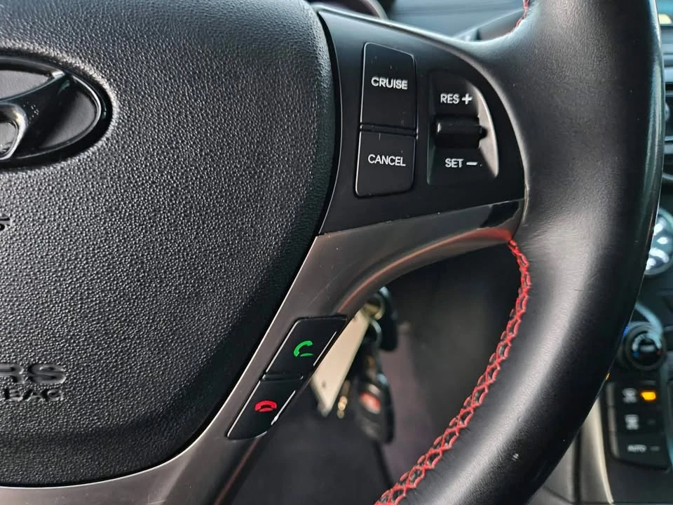 2016 Hyundai Genesis Coupe - Image 15 of 20