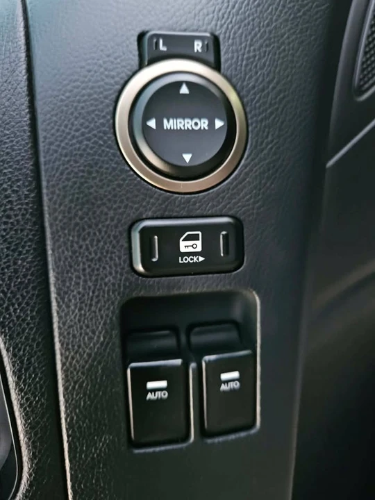 2016 Hyundai Genesis Coupe - Image 14 of 20