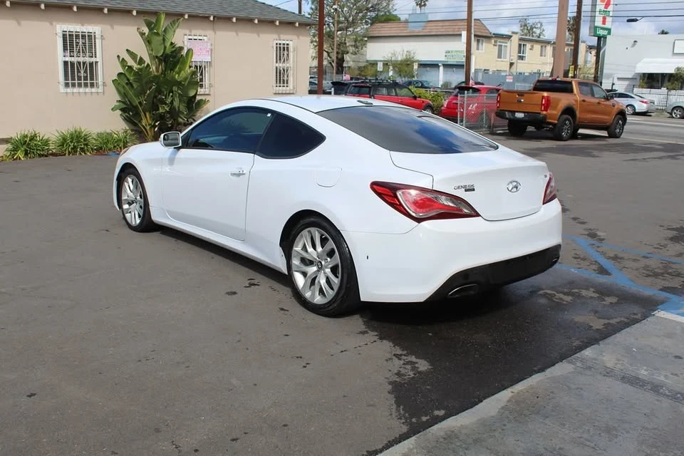 2016 Hyundai Genesis Coupe - Image 5 of 20