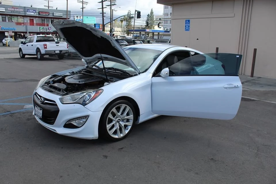 2016 Hyundai Genesis Coupe - Image 19 of 20