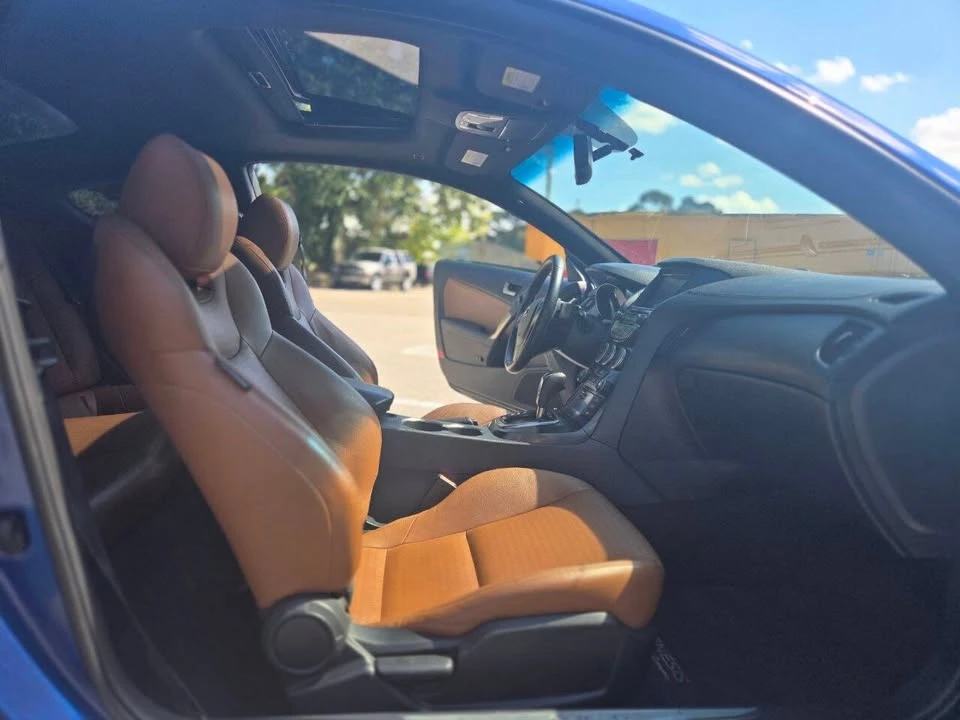 2016 Hyundai Genesis Coupe - Image 11 of 20