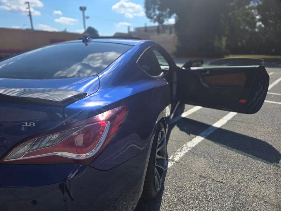 2016 Hyundai Genesis Coupe - Image 10 of 20