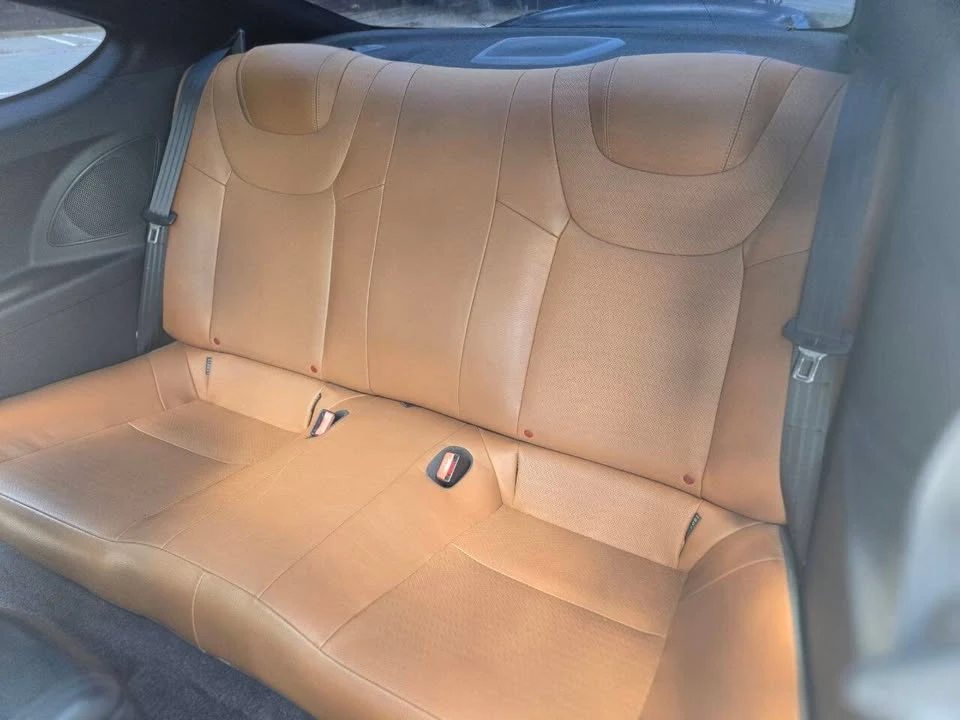 2016 Hyundai Genesis Coupe - Image 13 of 20