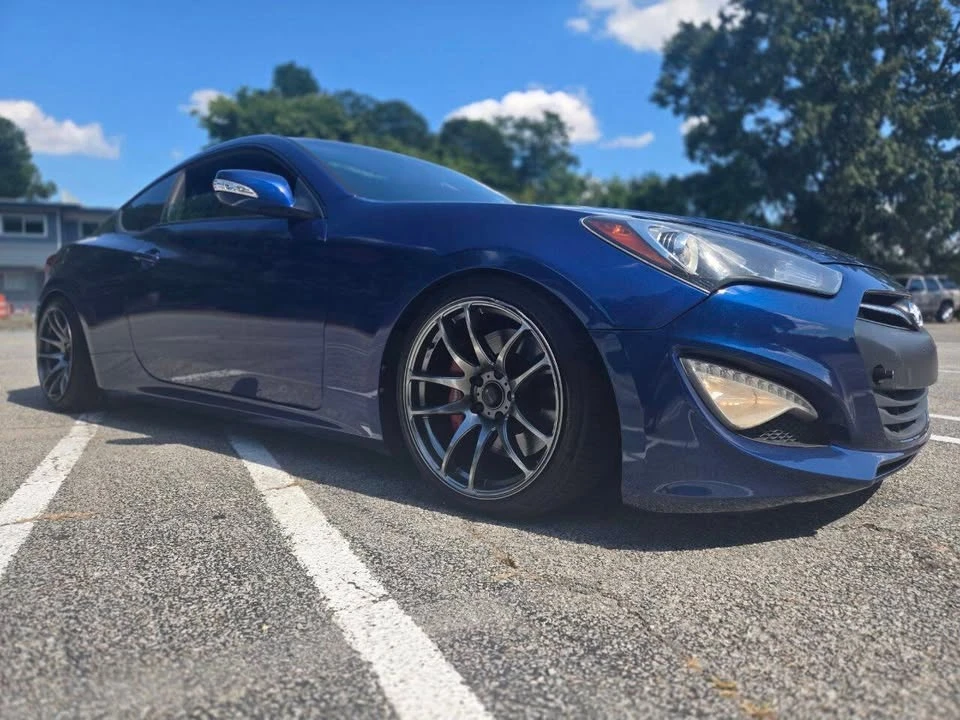 2016 Hyundai Genesis Coupe - Image 18 of 20