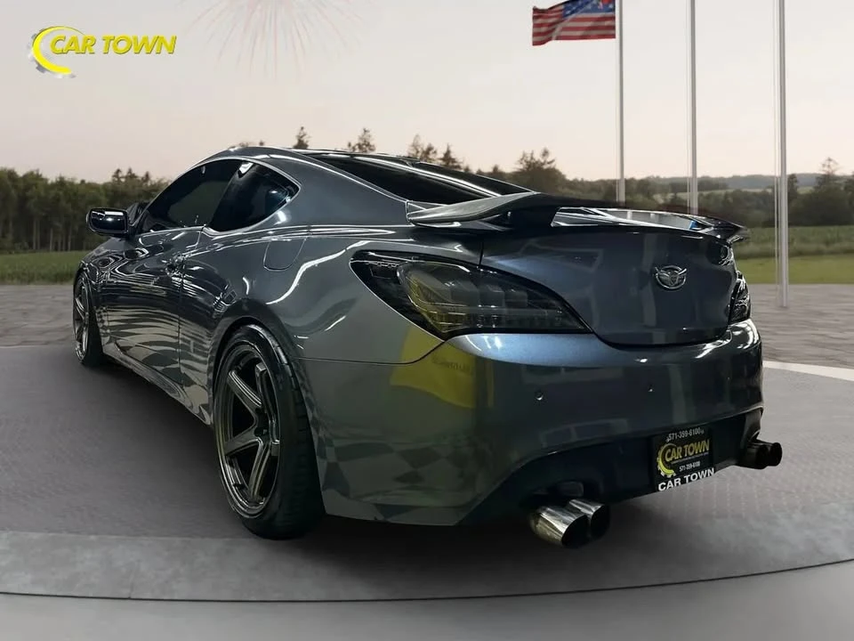 2016 Hyundai Genesis Coupe - Image 13 of 20