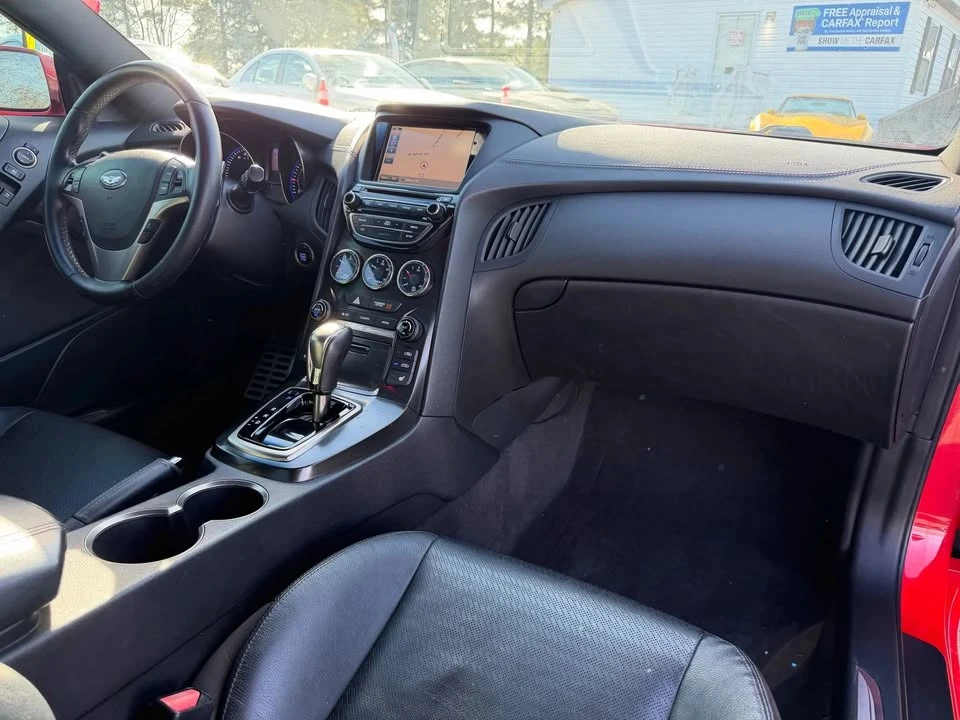 2016 Hyundai Genesis Coupe - Image 16 of 20