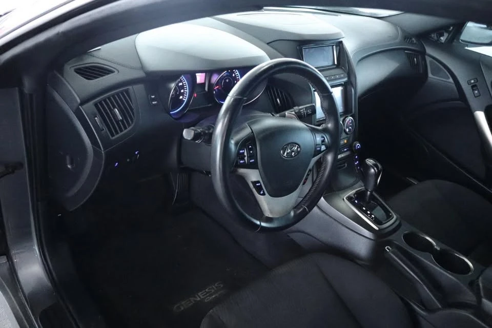 2016 Hyundai Genesis Coupe - Image 15 of 20