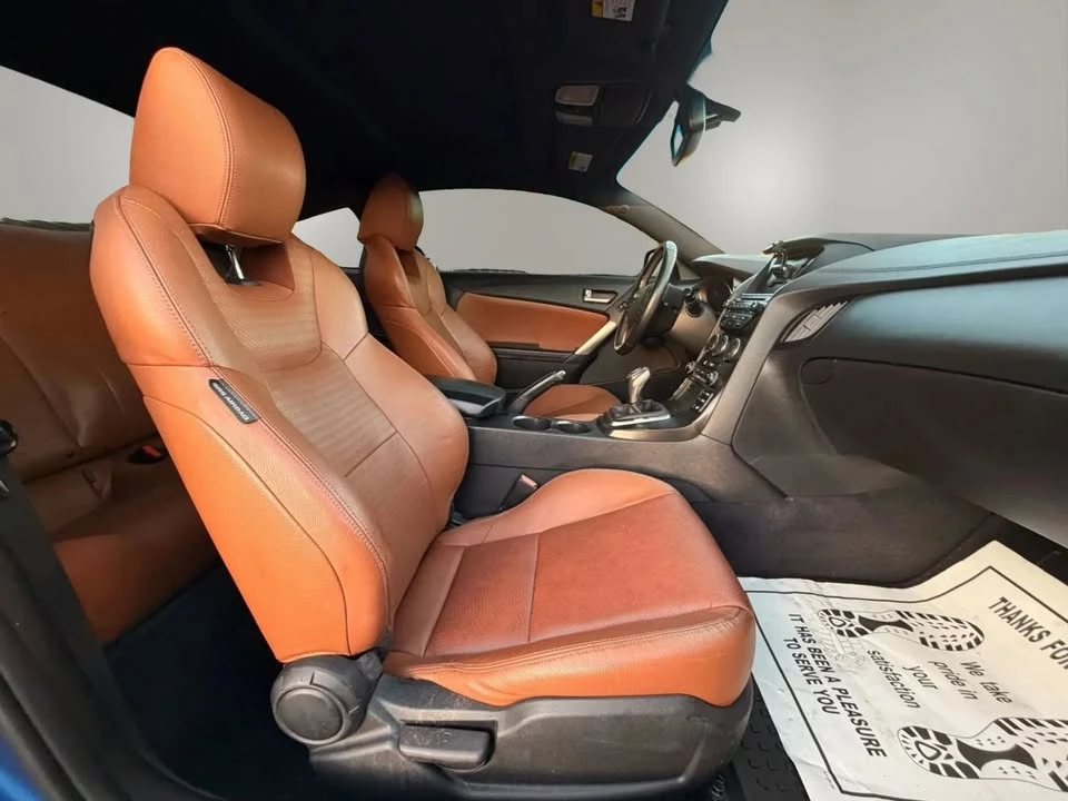 2016 Hyundai Genesis Coupe - Image 18 of 20