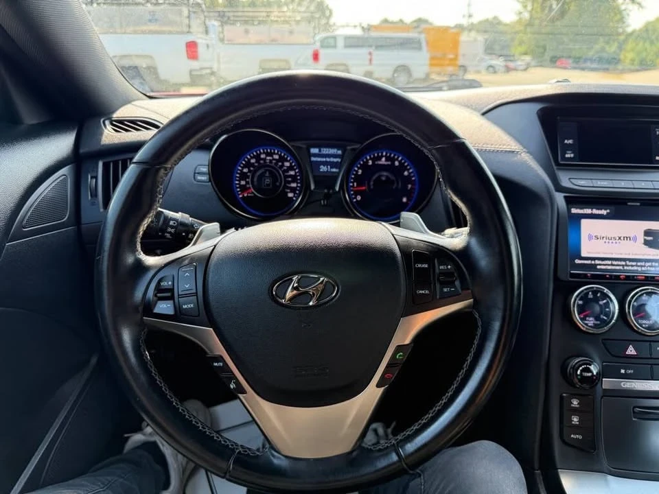 2016 Hyundai Genesis Coupe - Image 14 of 20