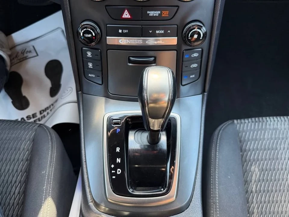 2016 Hyundai Genesis Coupe - Image 19 of 20