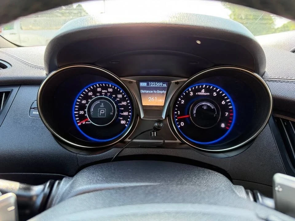 2016 Hyundai Genesis Coupe - Image 15 of 20
