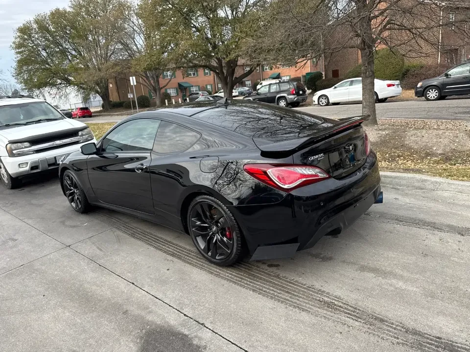 2016 Hyundai Genesis Coupe - Image 6 of 16