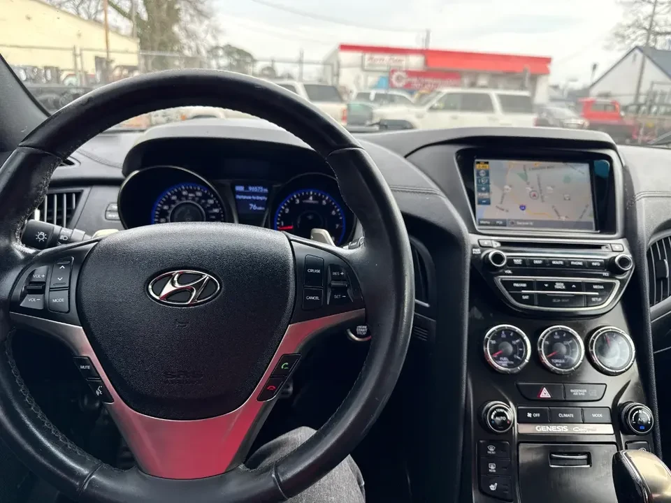 2016 Hyundai Genesis Coupe - Image 7 of 16