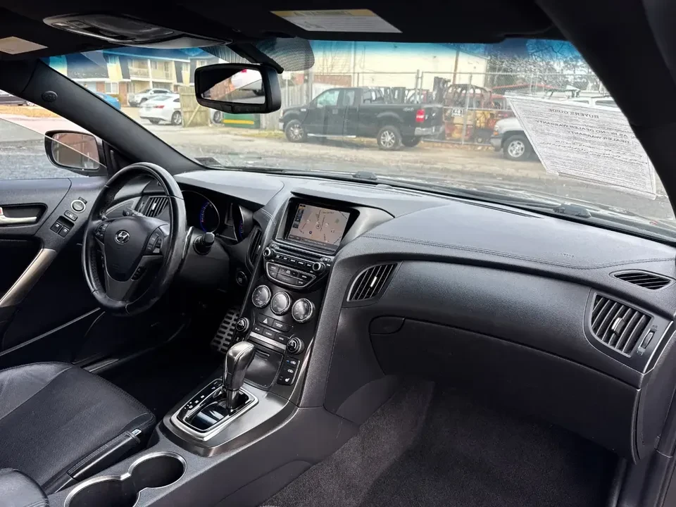 2016 Hyundai Genesis Coupe - Image 12 of 16