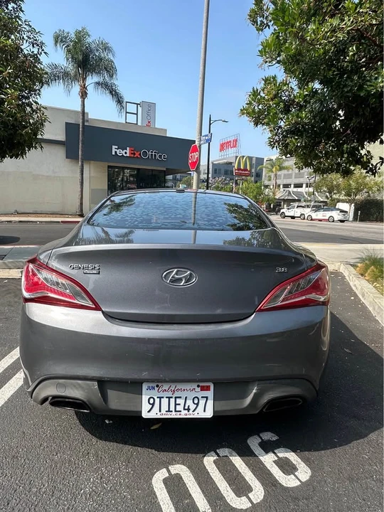 2016 Hyundai Genesis Coupe - Image 2 of 12