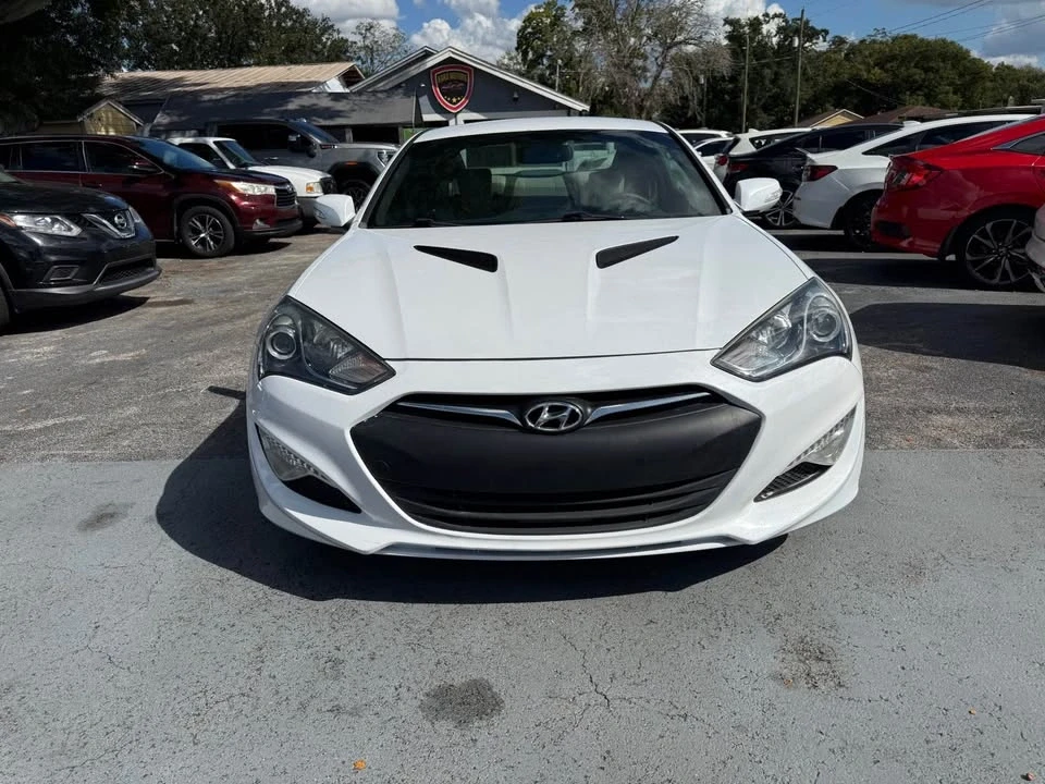 2016 Hyundai Genesis Coupe - Image 2 of 9
