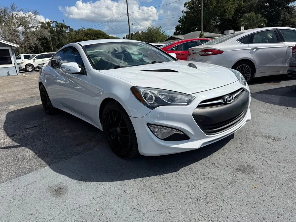 2016 Hyundai Genesis Coupe - Image 4 of 9