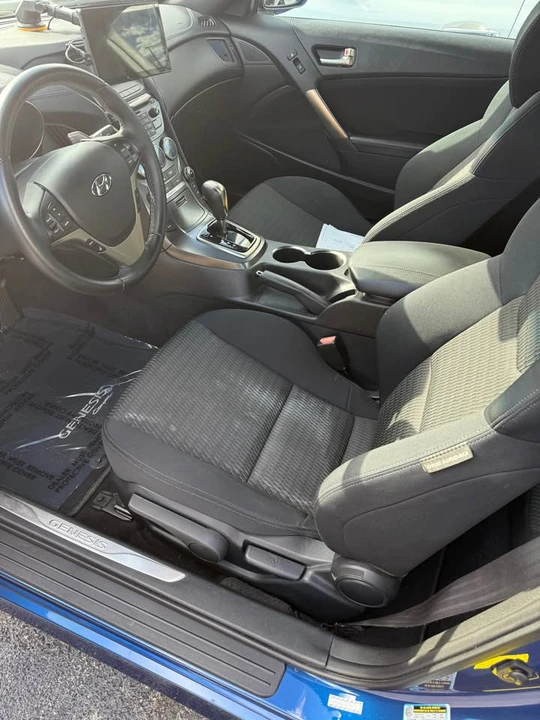 2016 Hyundai Genesis Coupe - Image 4 of 12