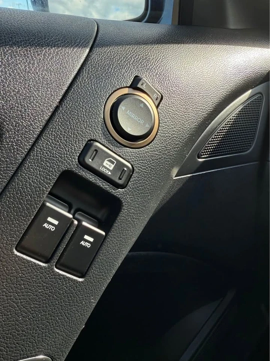2016 Hyundai Genesis Coupe - Image 12 of 12