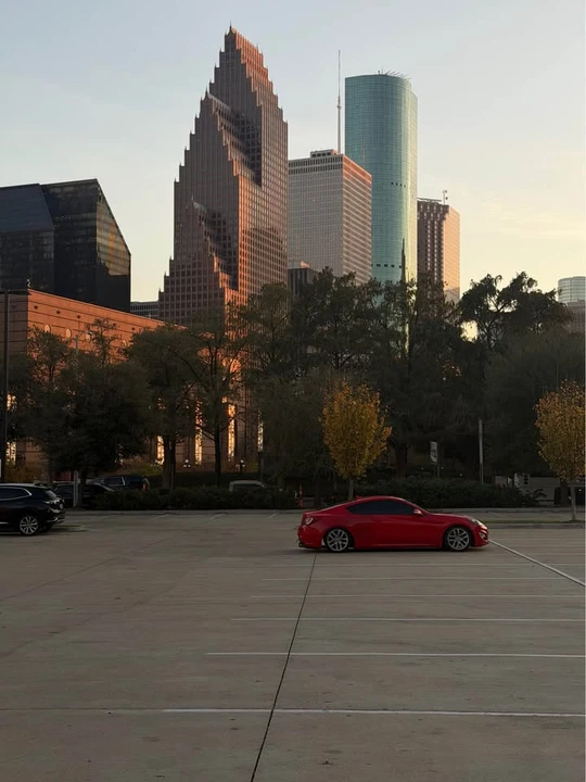 2016 Hyundai Genesis Coupe - Image 5 of 11