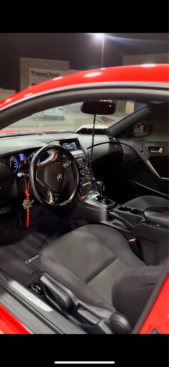 2016 Hyundai Genesis Coupe - Image 8 of 11
