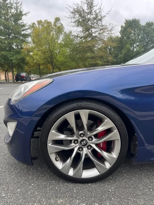 2016 Hyundai Genesis Coupe - Image 13 of 14