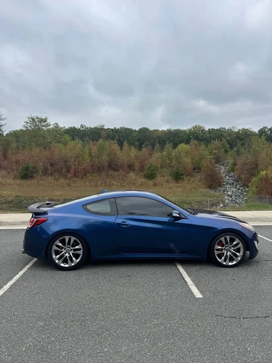 2016 Hyundai Genesis Coupe - Image 6 of 14