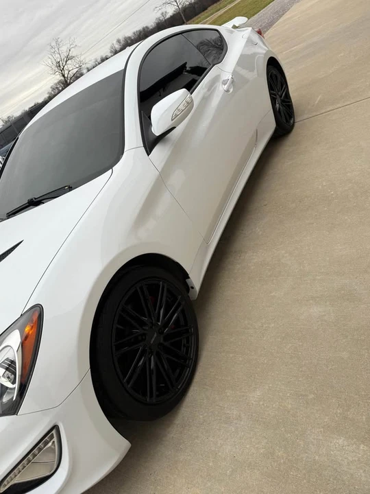 2016 Hyundai Genesis Coupe - Image 6 of 11