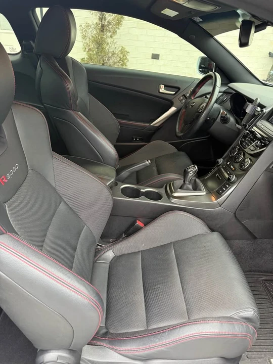 2016 Hyundai Genesis Coupe - Image 11 of 11