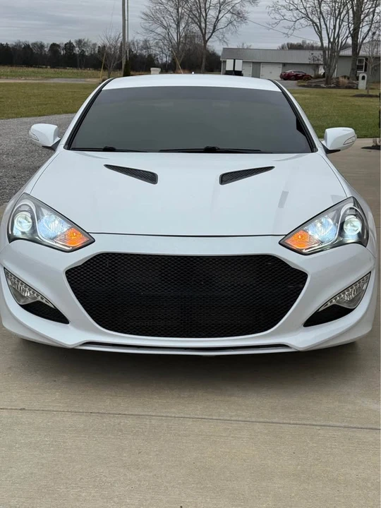 2016 Hyundai Genesis Coupe - Image 4 of 11