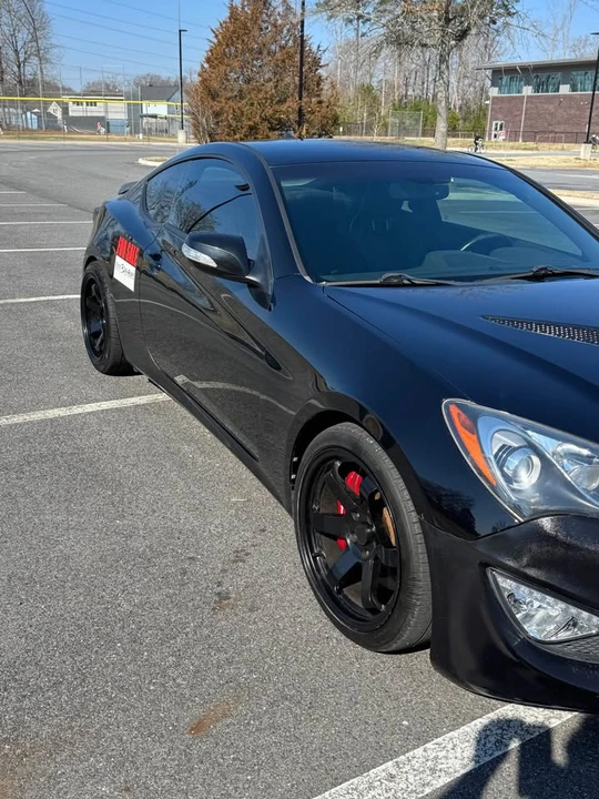 2016 Hyundai Genesis Coupe - Image 4 of 11