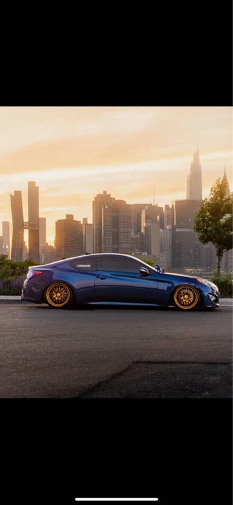 2016 Hyundai Genesis Coupe - Image 17 of 20
