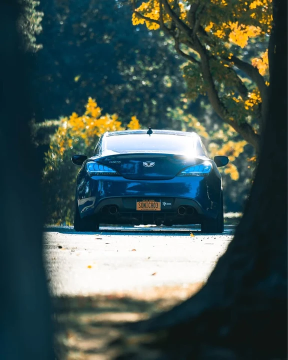 2016 Hyundai Genesis Coupe - Image 11 of 20