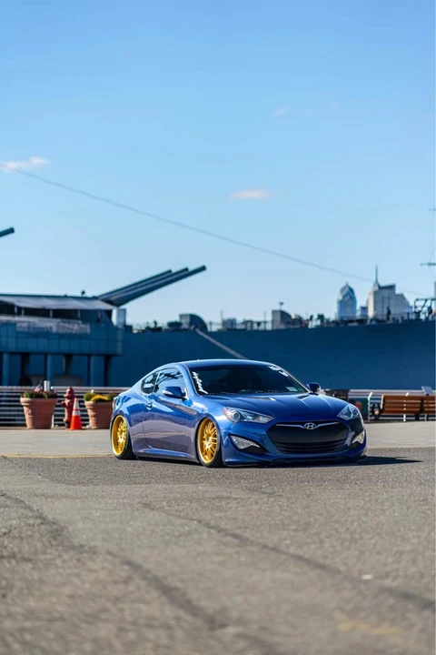 2016 Hyundai Genesis Coupe - Image 13 of 20