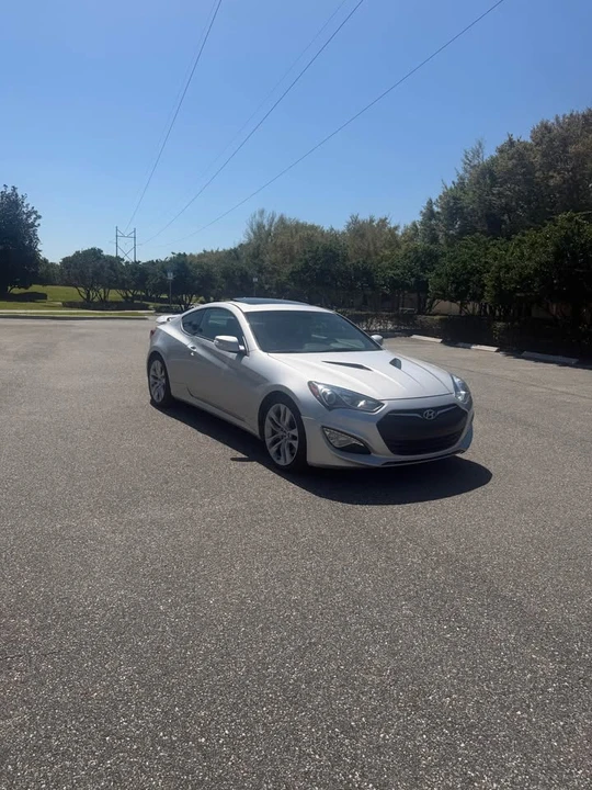 2016 Hyundai Genesis Coupe - Image 2 of 17