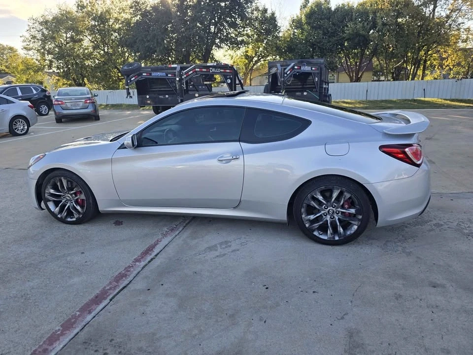 2016 Hyundai Genesis Coupe - Image 5 of 20
