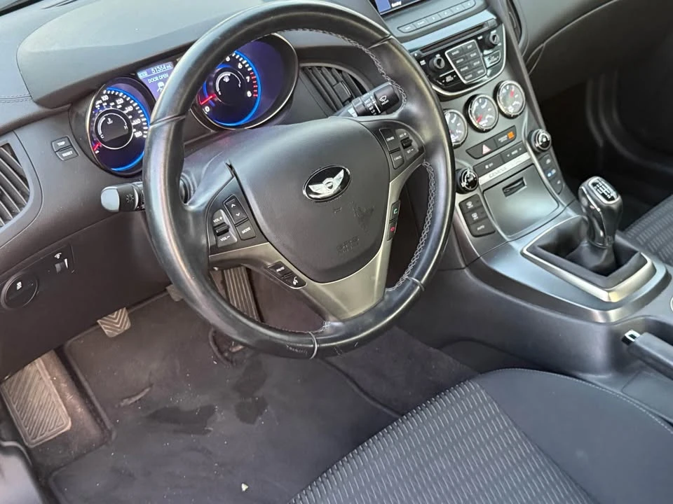2016 Hyundai Genesis Coupe - Image 13 of 20