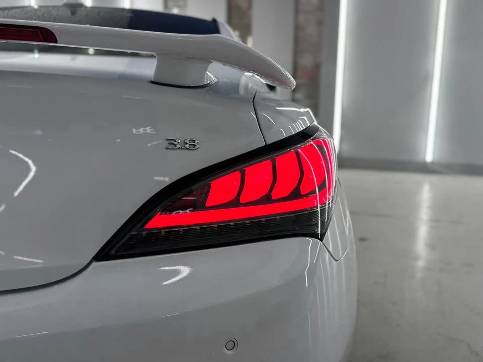 2016 Hyundai Genesis Coupe - Image 7 of 17