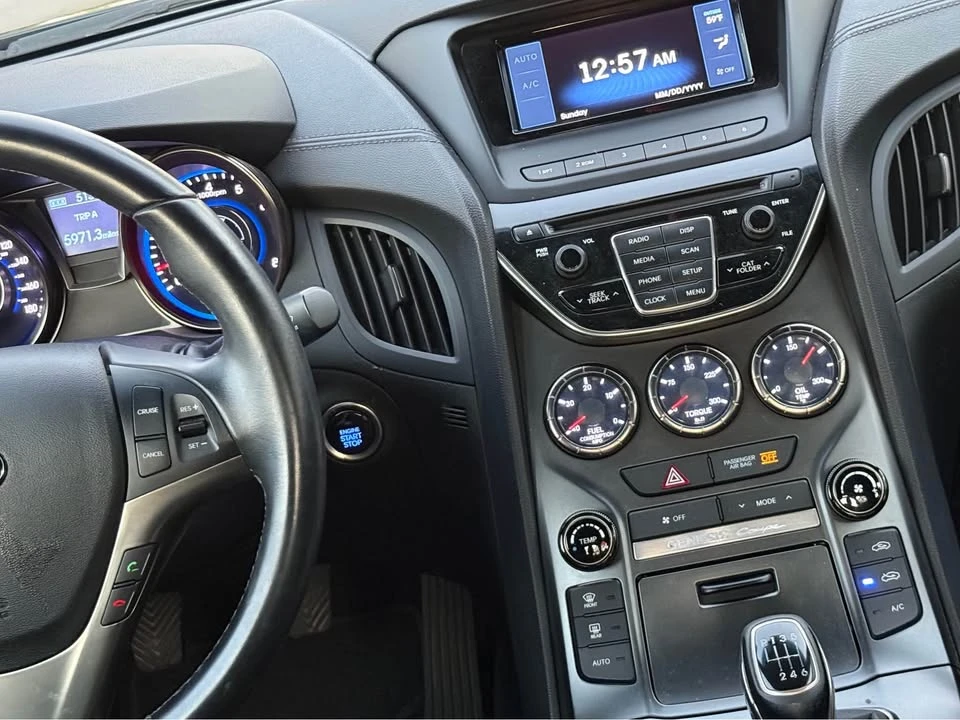2016 Hyundai Genesis Coupe - Image 17 of 20